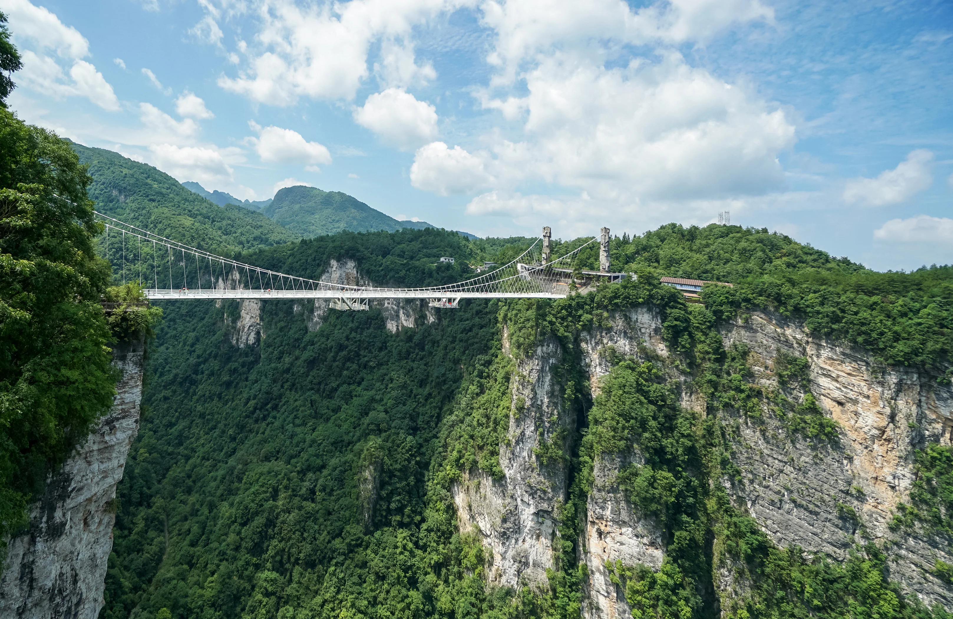 Private driver car service for Zhangjiajie day trips and hotel transfers