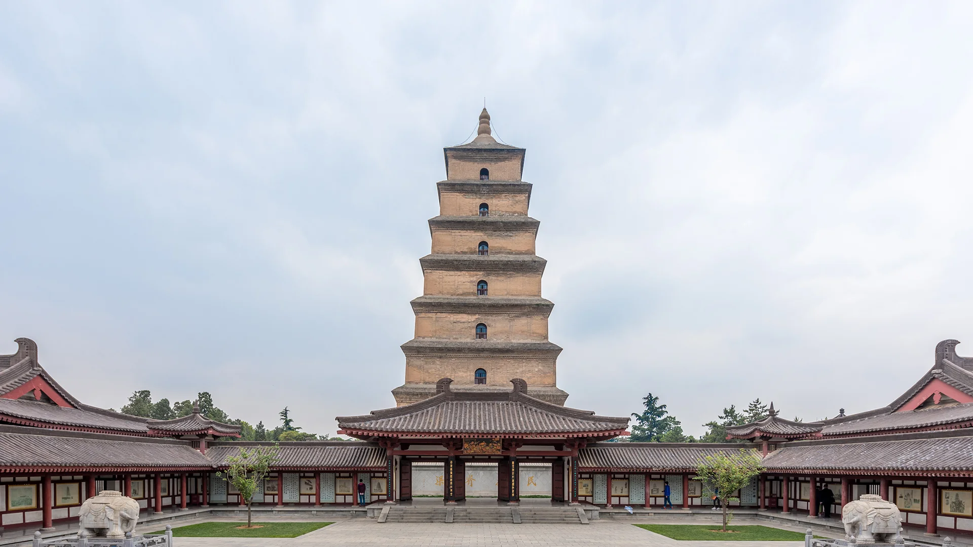 Classic first-time China travel route map linking Beijing Shanghai Xi’an Guilin and Chengdu