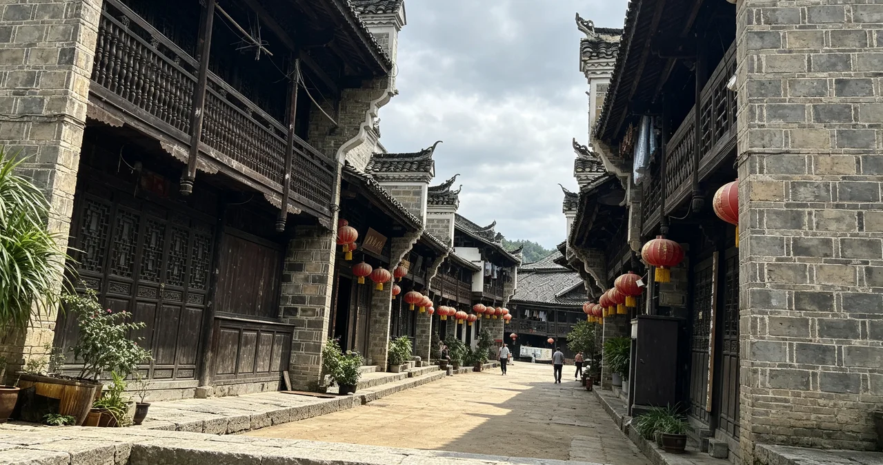 Travel route scene for visiting ancient towns around Zhangjiajie by road or transfer